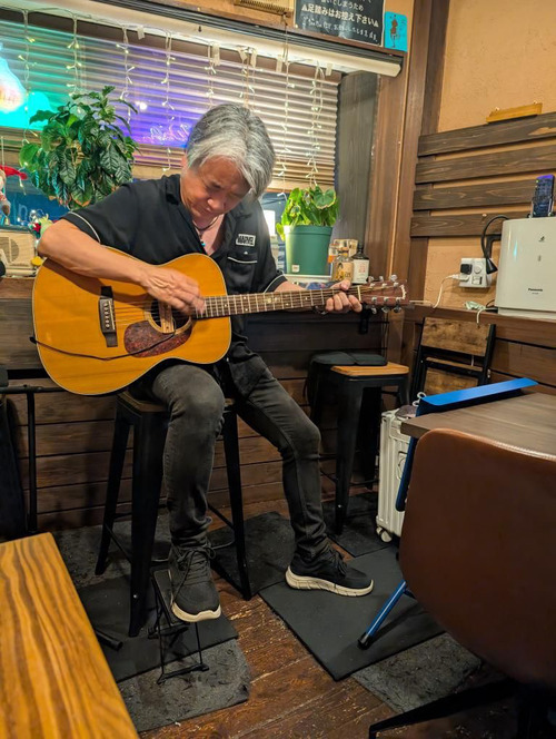 930EC604-9165-4C3E-AEA9-813979FDAEA7