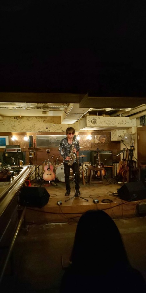 E51258A4-DA72-4D1E-82FD-6F383E69D3F8