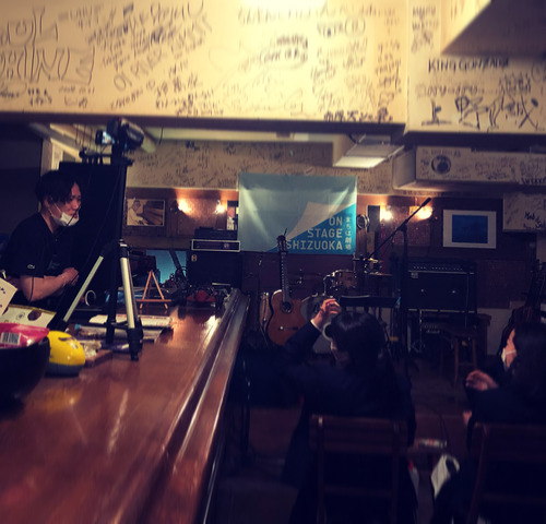 EFB87839-8878-4AC3-A69E-754306168DDB