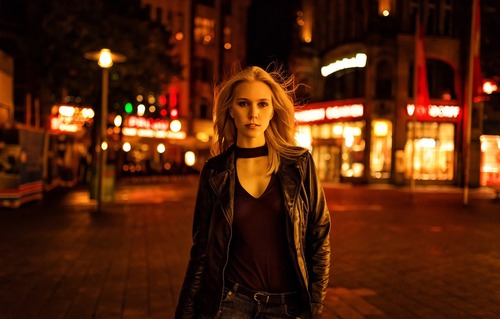 corinna-model-blondinka-portret-vzgliad-pretty-germany-amazi