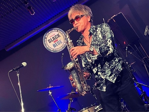 EE0B8F2E-896E-405E-BA0B-C5B1CC252BAF