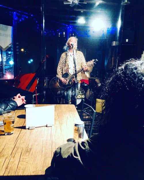 CBE97D49-DCC3-4644-A53E-4D3204476925