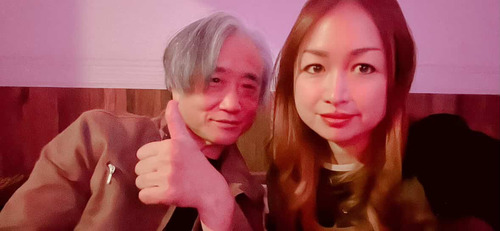 F6B57A2C-DAAA-4B83-81B8-A94A9FAD6D15