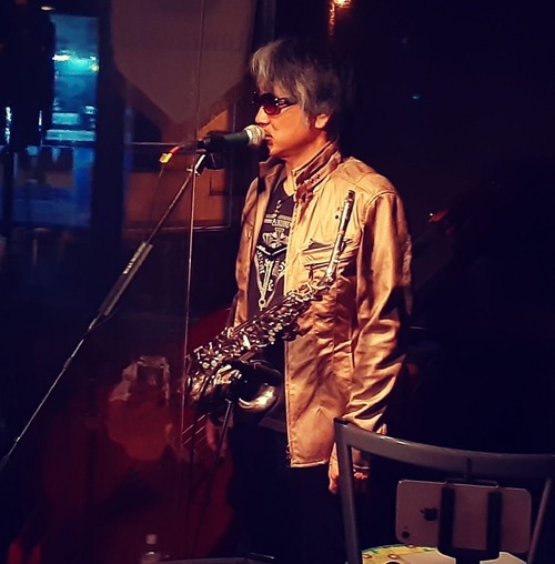 DE70B5D7-5401-4AF5-AD67-31A59A777E72