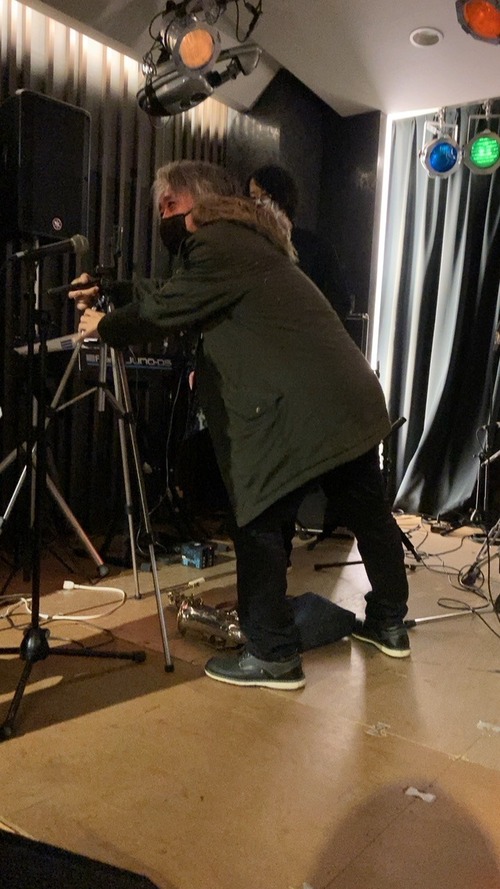 70EA2592-2384-41F8-8F85-8692E837415A