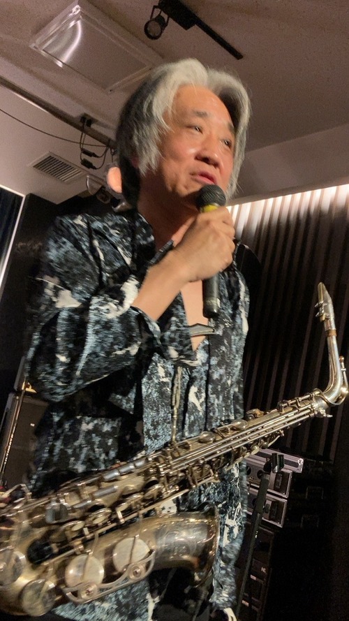 082BF5A8-4057-423B-AE6E-ED0A857040EB