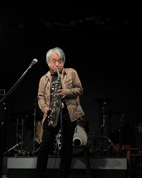 E1AA3A40-4845-4CB3-A80A-38E82A487EB0