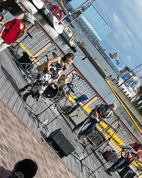 D26E8A48-E1C1-4BB8-BE36-E79D1996C61D