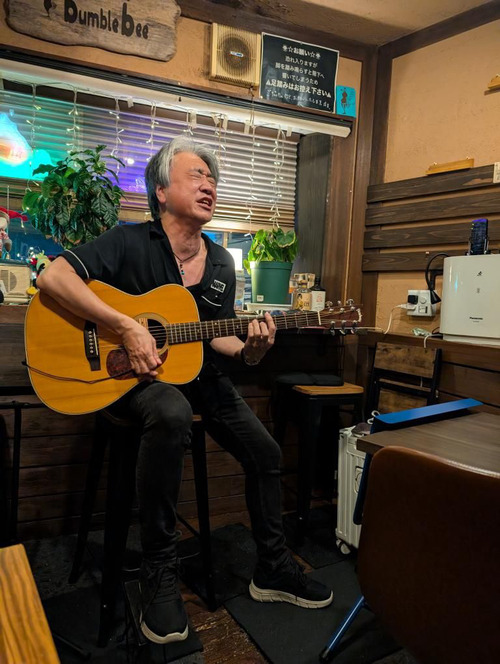 C10A8CB7-23B3-4169-8FA2-F00C049037FC