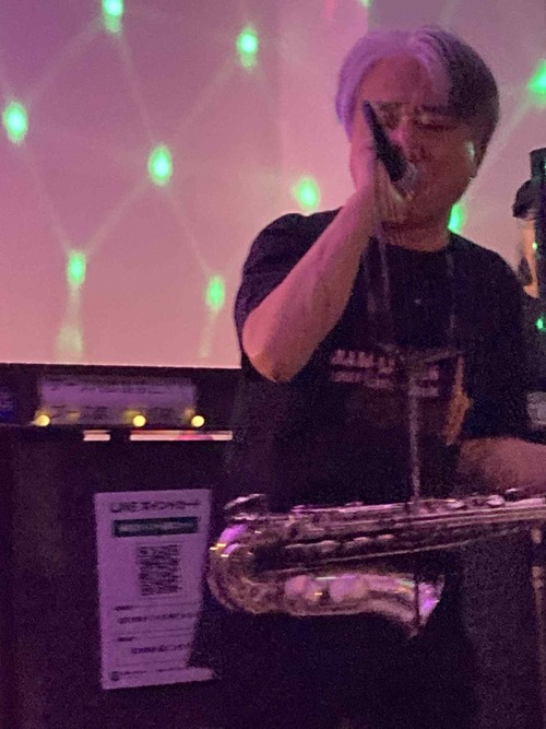 att.-DVOQ_BP9Dw4W_pASoq28pYcI1yxeD5e4GTb_R-AlbI