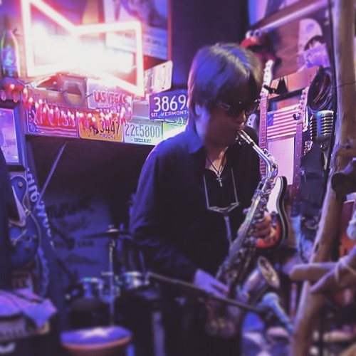 AAAF52B7-B855-422A-B3F6-1C14309FE8DB