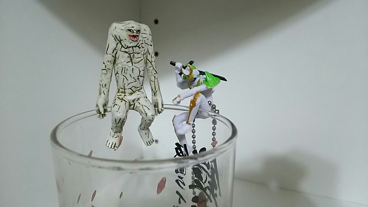 攻めてる ガシャポン 水際のジャミラ を購入 The 乃木坂防衛軍