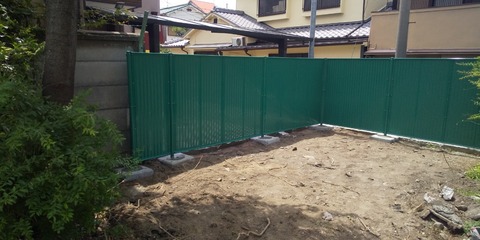 新在家西広場フェンス設置工事_190618_0053