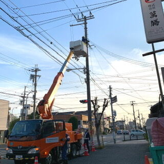 D7396A16-85DD-4B1C-97FE-907247422588