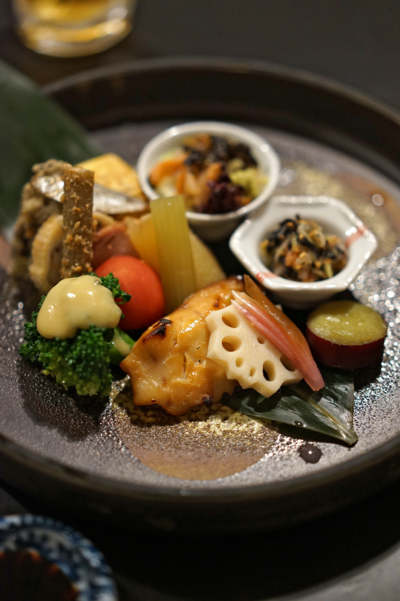 万太郎 Net 志賀島 おにや で Megane Curry の２人と晩ご飯