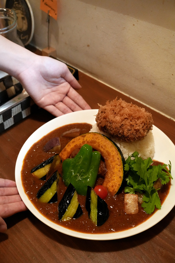 【オカノカリー】【洋食屋とまと畑 東比恵店 】【Basking Coffee 千早本店】【エプロンママ名島店】【珈琲小林】