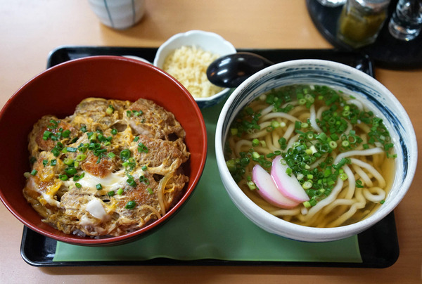 博多うどん茶屋