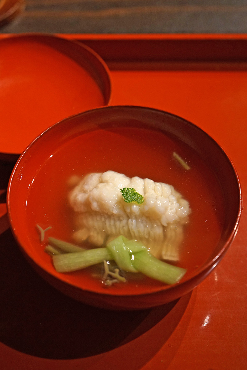 万太郎 Net 夜は清川の日本料理店で和食コースからの Connect Coffee でイタリア 人 昼は クボカリー Plase Store クリコット