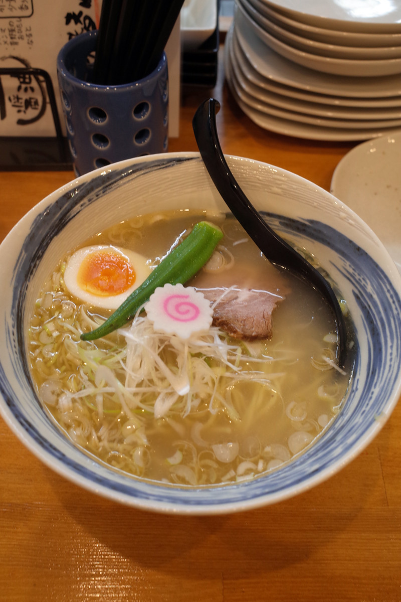 万太郎 Net ラーメン居酒屋 歩ごころ で潮ラーメンからの Moment Coffee