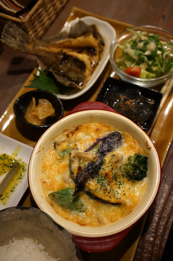 ハチミツボタン