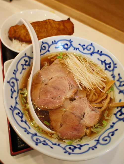 ���᤽�з��