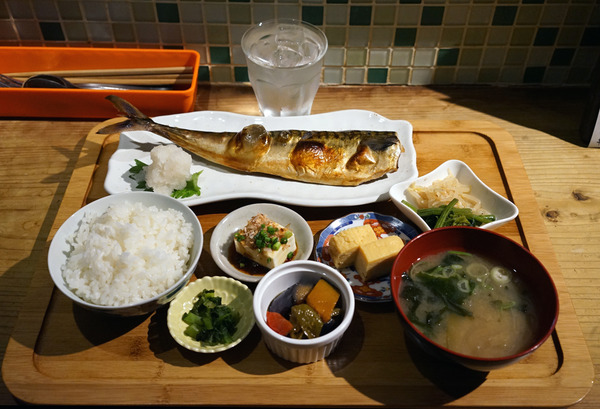 かえる食堂 蓮