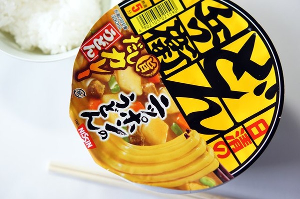 졼ɤ