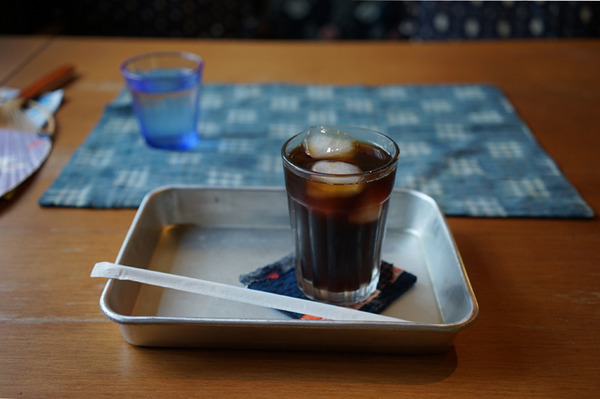 小さなカフェ つき