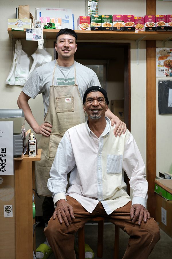 ڥޥϥСۤǥ󥫥Ҥ򿩤٤ƥѥäƵä