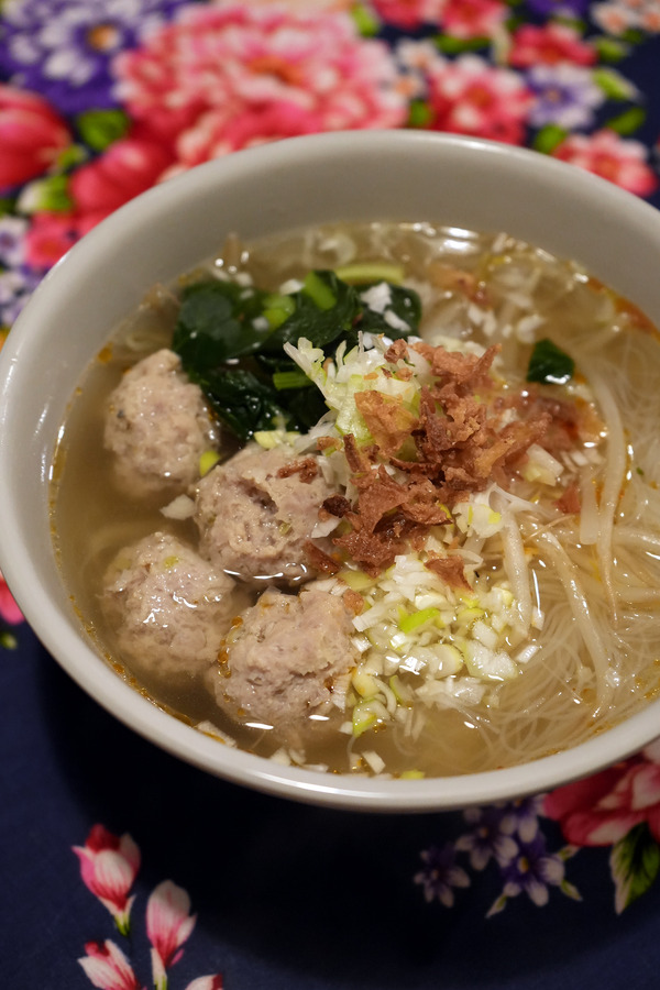 久しぶりに中央区港【亜洲界世】で台湾屋台料理。