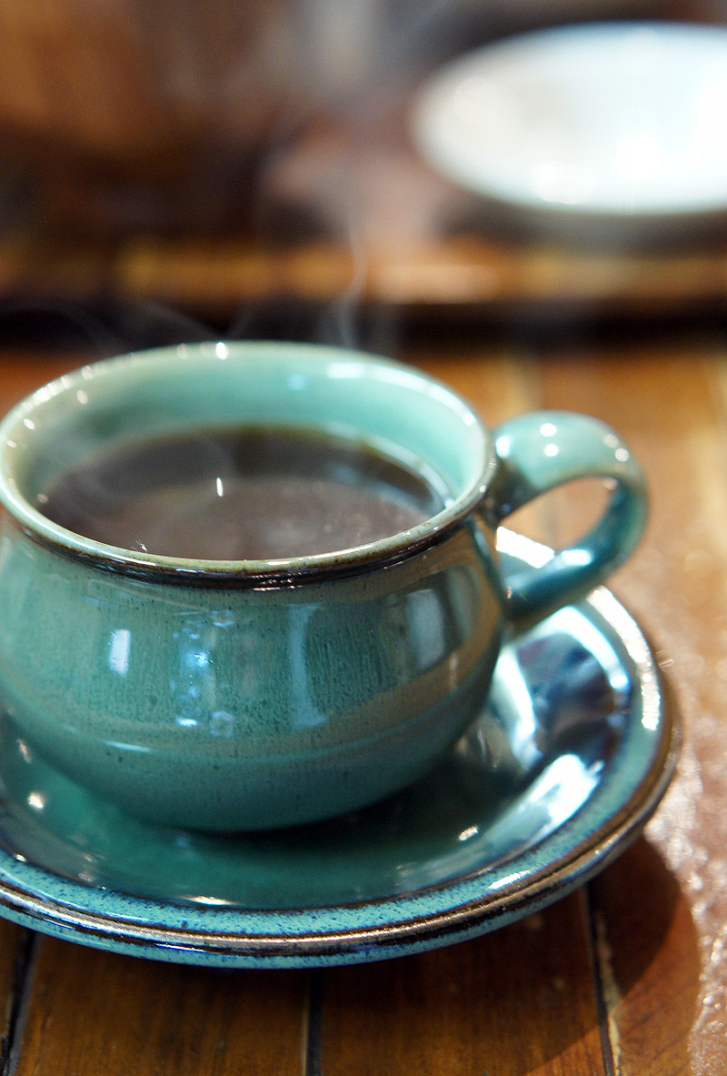 万太郎 Net 家鴨軒のコーヒーカップが小石原焼きの新作に