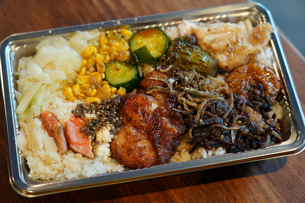 万太郎 Net 宗像市神湊 Happy Herbs のラストデイ くつろぎ珈琲 宮司店 ニシムラ麺 Manucoffee Roasters クジラ店 Patisserie Glacier 珈琲小林