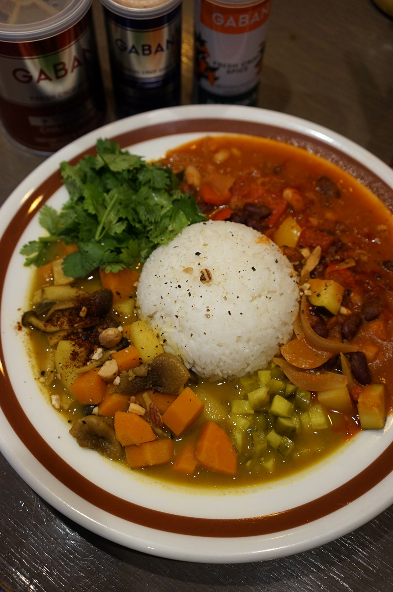 万太郎 Net 千早 バアル Mimatsu で ケンジ飯 ツインカリーが700円でお腹一杯 万太郎 Net 千早 バアル Mimatsu で ケンジ飯 ツインカリーが700円でお腹一杯