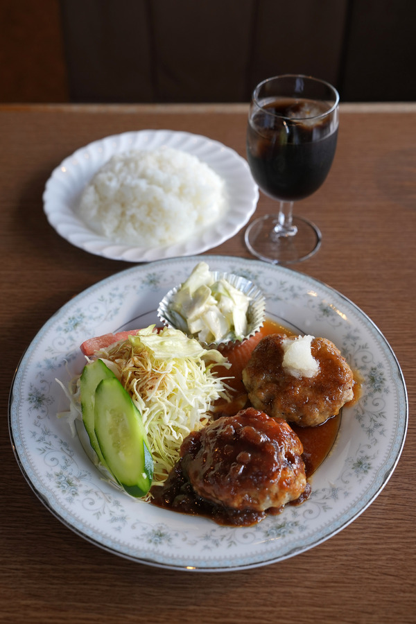 多々良のカフェレストラン【LAMP】で日曜日のランチ。【グリルボブソン】【MOMENT COFFEE】