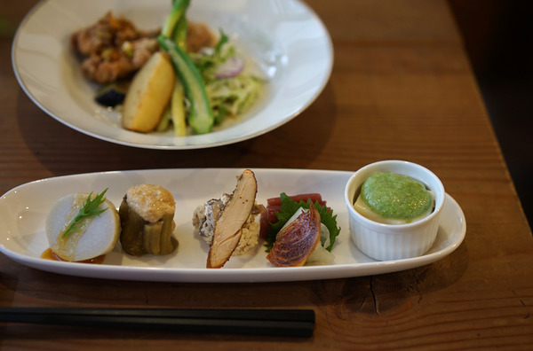 かもめ食堂
