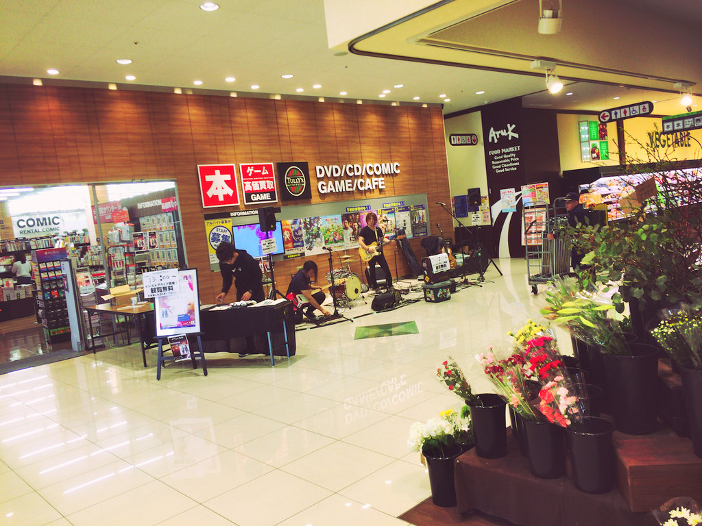 インストアツアー七本目 Tsutaya山口葵店編 しまんちゅのblog