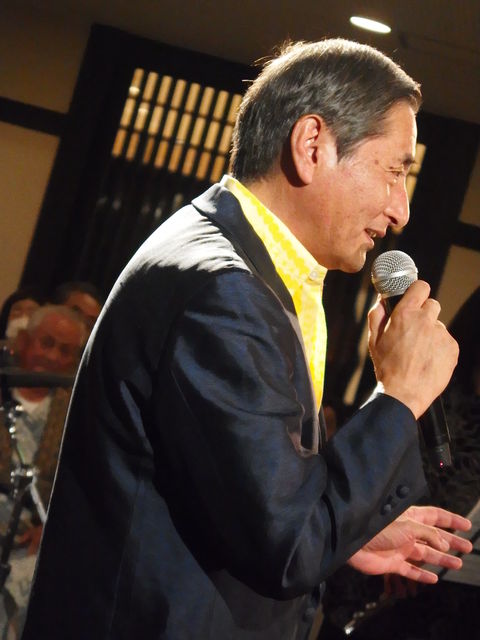 雲上のフロアーショー