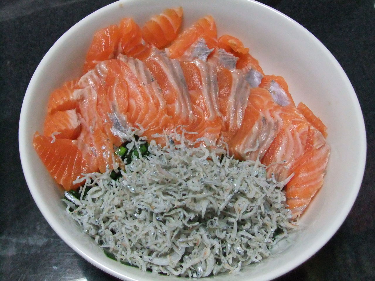 ニジマス丼 芦ノ湖ヘッポコ釣り日記 3 Since 07 ニジマス丼 芦ノ湖ヘッポコ釣り日記 3 Since 07