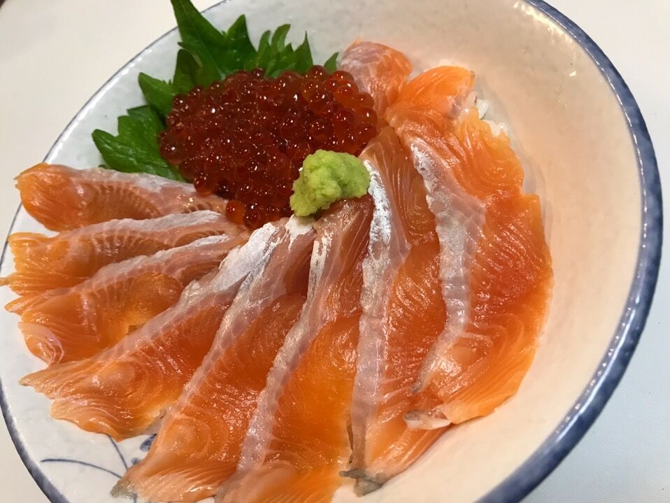 ビワマスの昆布締め 魚喰い ビワマスの昆布締め 魚喰い