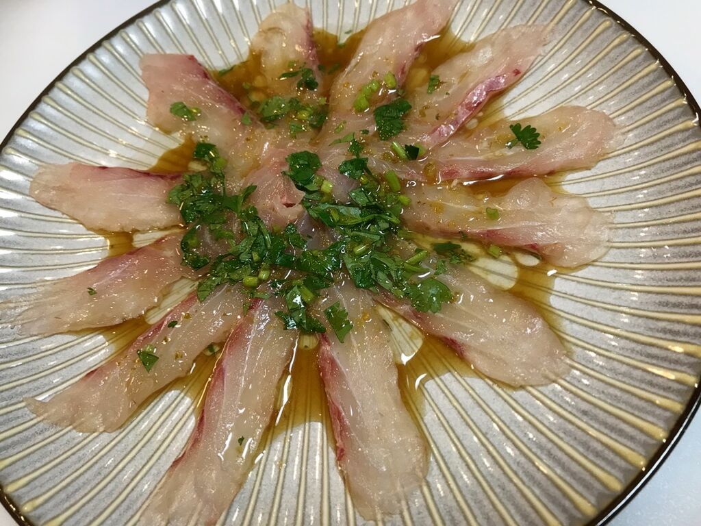 ホウセキハタとトマトの炊き込みご飯 魚喰い ホウセキハタとトマトの炊き込みご飯 魚喰い