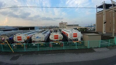 タンクローリー