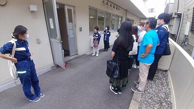 市役所担当職員1