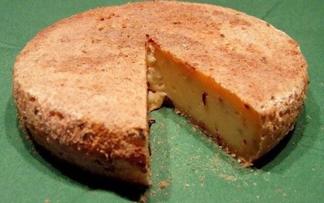 食べる勇気ある？ダニまみれのデンジャラスなチーズ「ミルベンケーゼ」の作り方