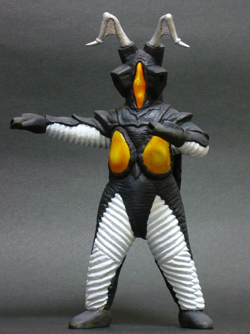 宇宙恐竜 ゼットン 【The特撮Collection バンダイ】 : おもちゃ