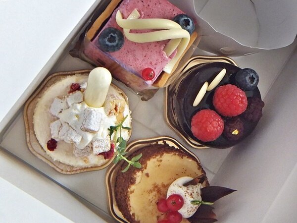 魅惑のケーキは見た目も可憐な4人娘 の巻 那珂市 アンファン Enfant 3 ランチ旅 見聞録 魅惑のケーキは見た目も可憐な4人娘 の巻 那珂市 アンファン Enfant 3 ランチ旅 見聞録