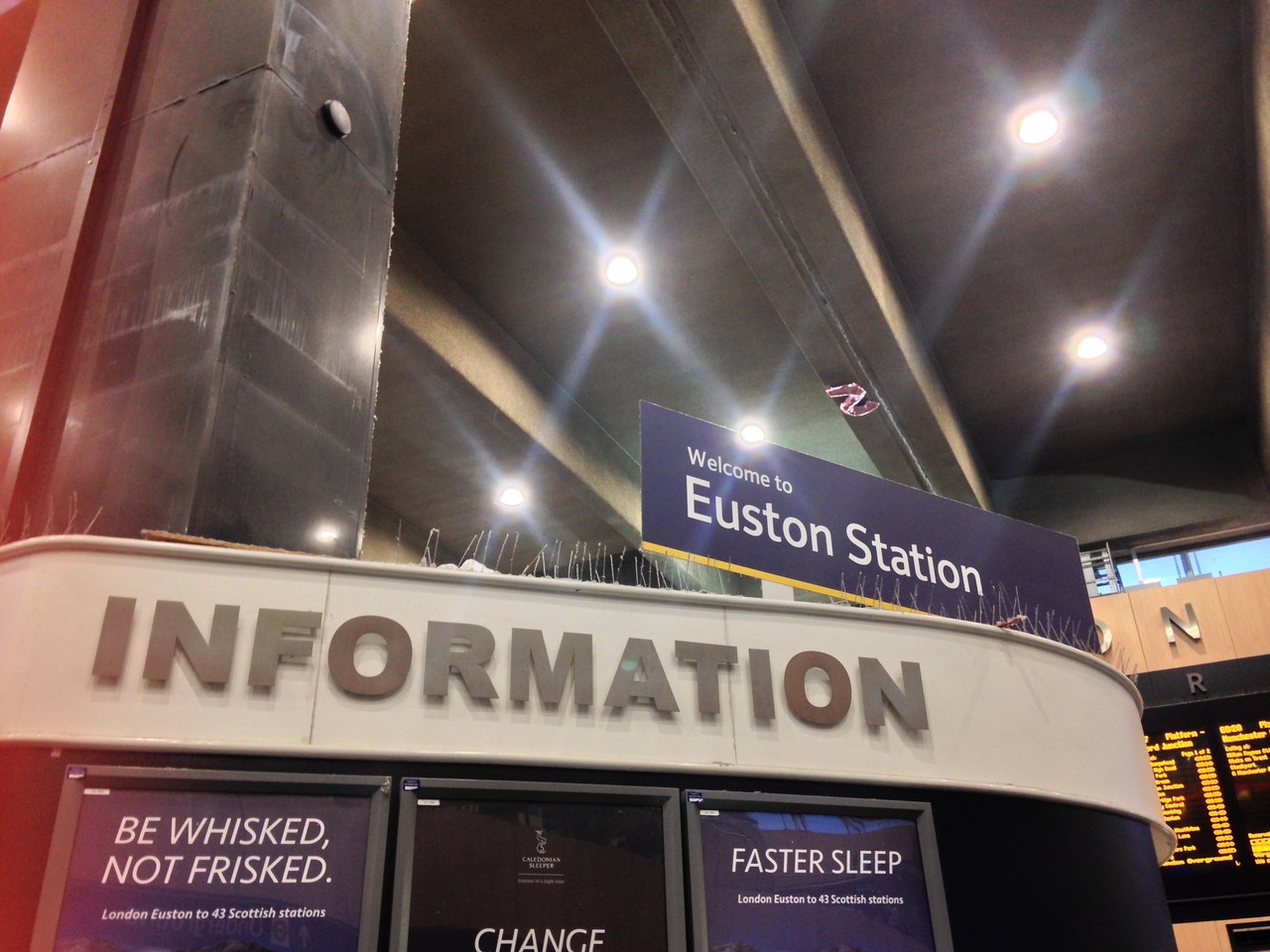 キングスクロス King S Cross とセントパンクラス St Pancras 駅とユーストン駅 Euston ロンドン 穴場 タダガイド写真編 London Photo Guide Blog Nemi キングスクロス King S Cross とセントパンクラス St Pancras 駅とユーストン駅 Euston ロンドン 穴場 タダガイド写真編 London Photo Guide Blog Nemi