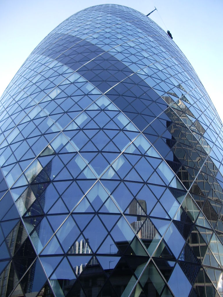 ｶﾞｰｷﾝﾋﾞﾙ Gherkin St Mary Axe 15ｵｰﾌﾟﾝﾊｳｽの行列 ﾛﾝﾄﾞﾝ 穴場 ﾀﾀﾞｶﾞｲﾄﾞ写真編 London Photo Guide Blog Nemi