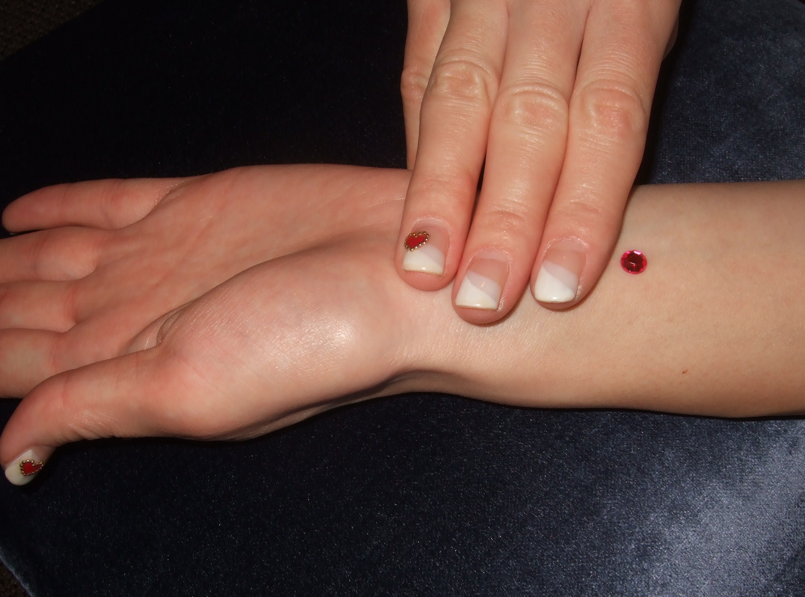 つわり 精神安定 恋の病 食べ過ぎect のツボご紹介いたします Azabu Harieq 岡本真理ブログ