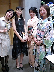 080615受付ガールズと