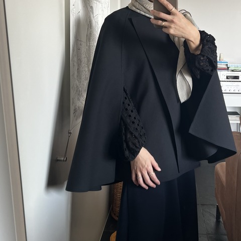 一枚欲しかった辛口のケープコートはエストネーションで🤍 : 品